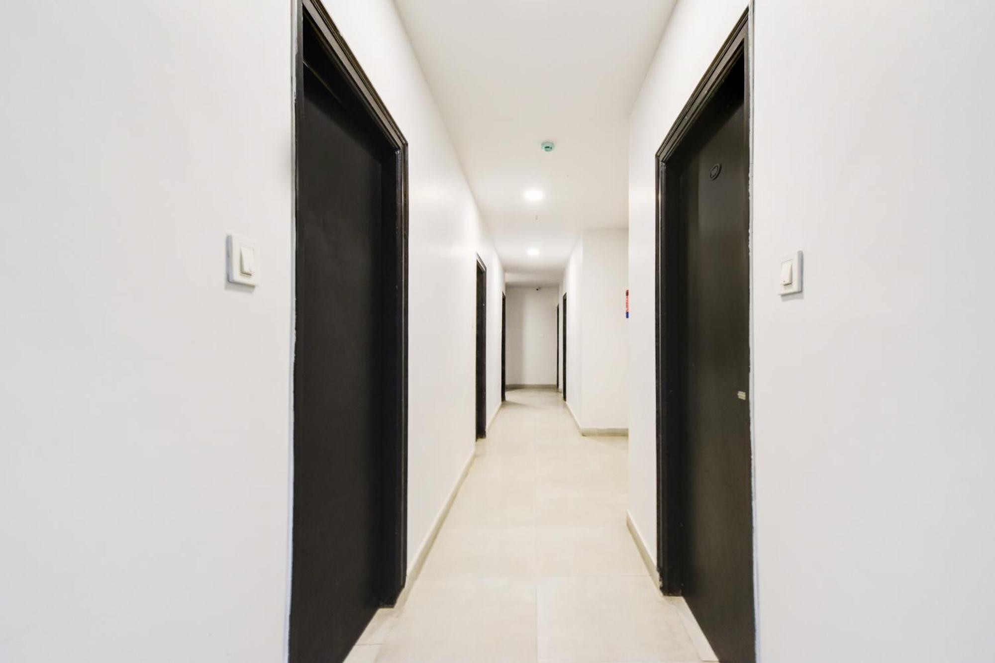 Super Townhouse Alwal Road Hotel Trimulgherry Kültér fotó