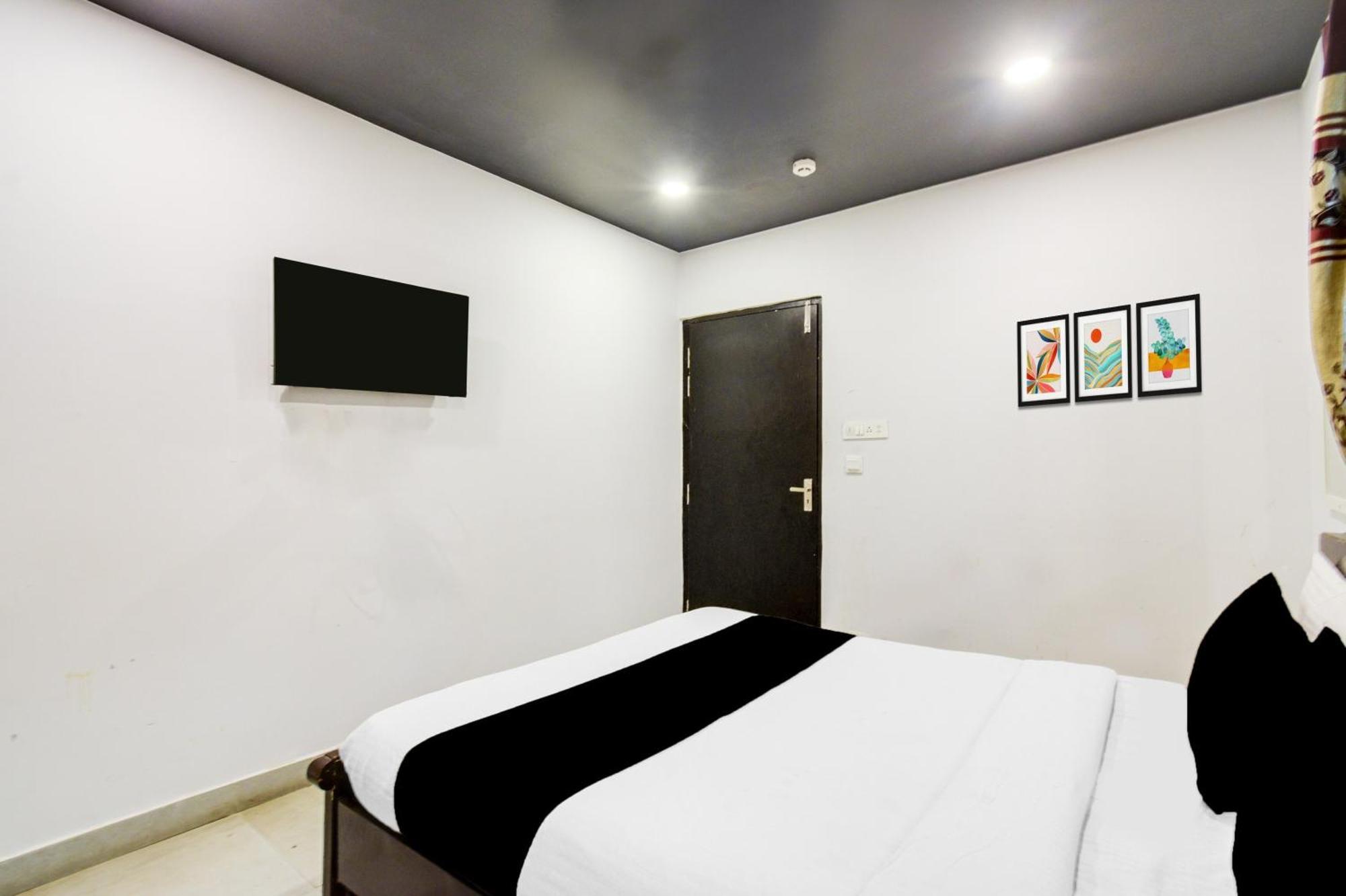 Super Townhouse Alwal Road Hotel Trimulgherry Kültér fotó
